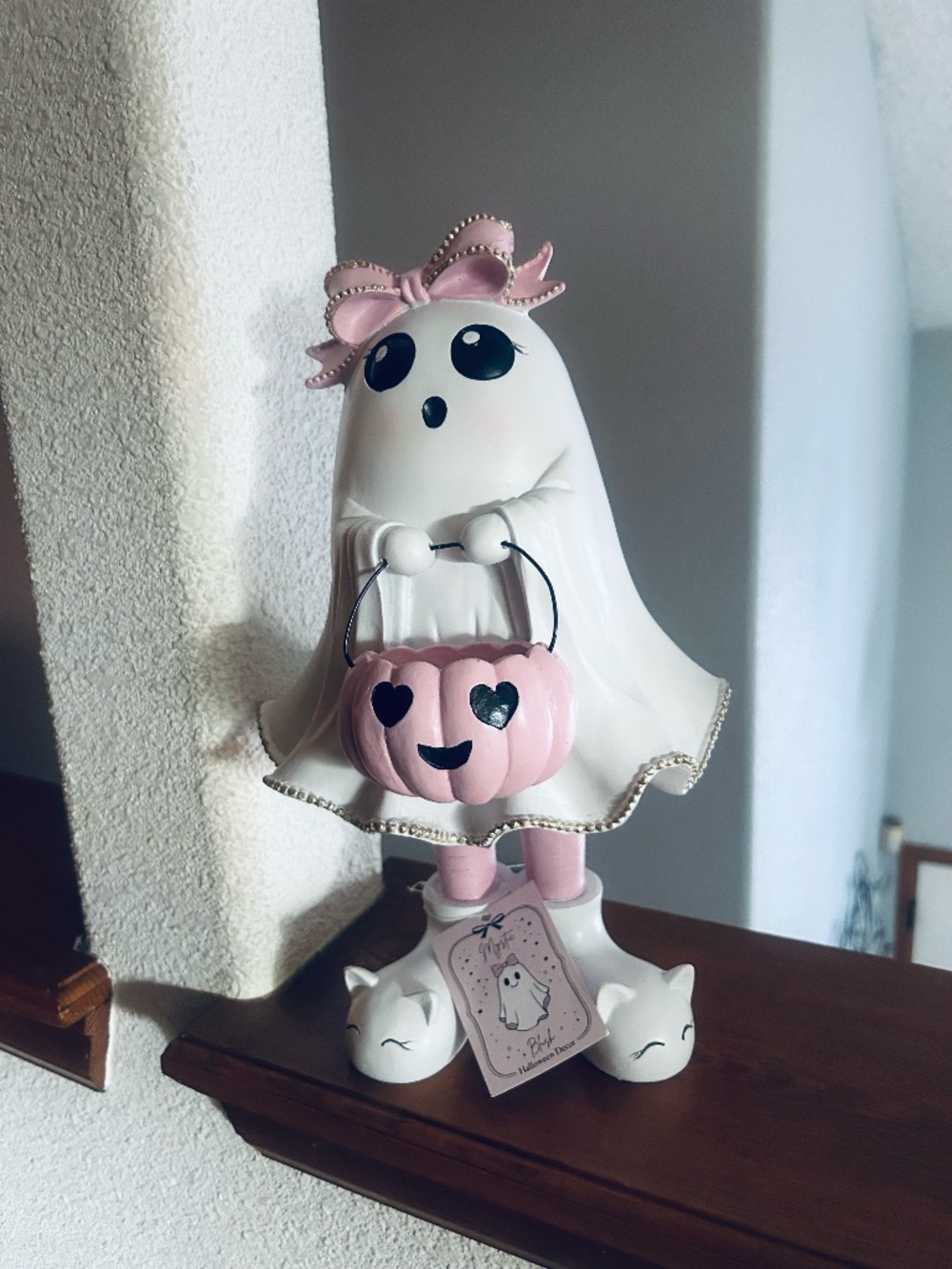 Girl ghost with pink bow